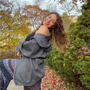 Meet your Posher, Isabella